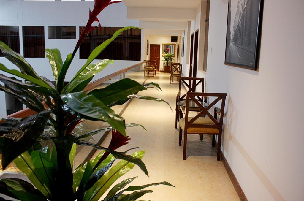 Mc Hotel Ica Buitenkant foto