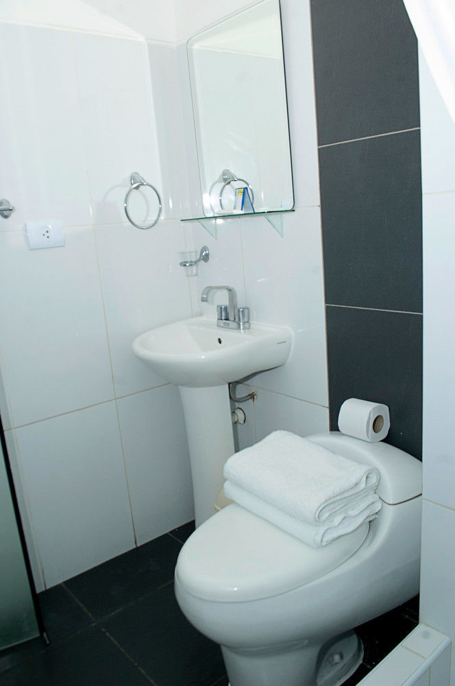 Mc Hotel Ica Buitenkant foto